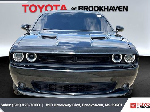 Used 2022 Dodge Challenger SXT w/ Blacktop Package RWD image 3