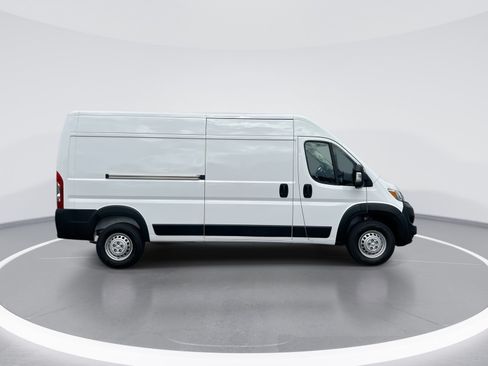 Used 2026 RAM ProMaster 2500 w/ Convenience Group FWD image 10