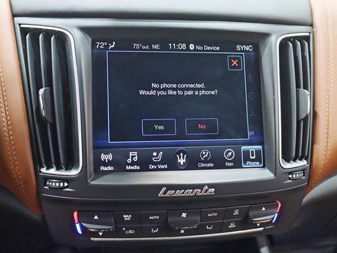 Used 2020 Maserati Levante GranSport image 22