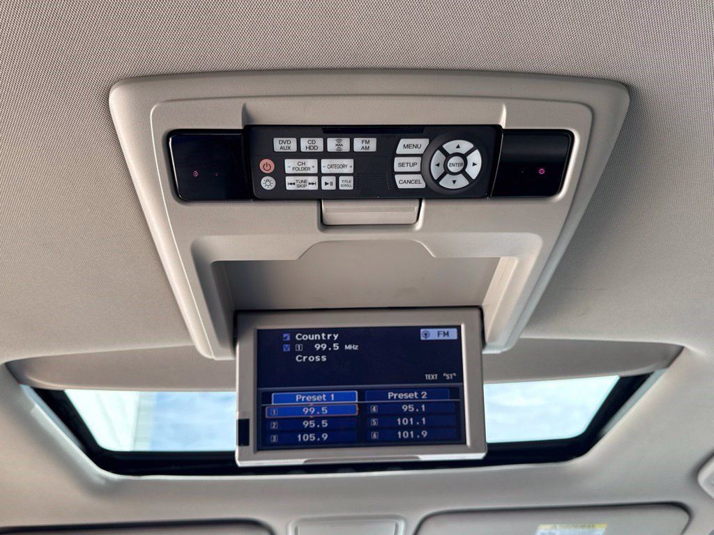 Used 2015 Honda Odyssey Touring image 11