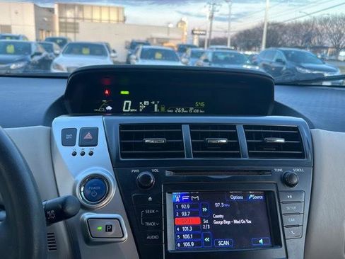 Used 2012 Toyota Prius V Two image 27