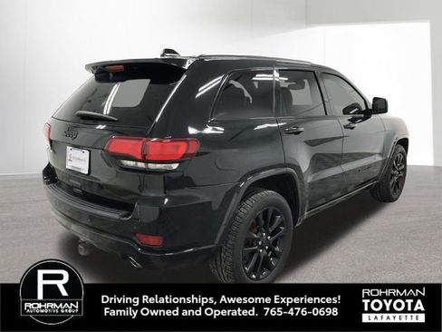 Used 2019 Jeep Grand Cherokee Altitude image 6