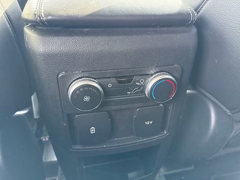 Used 2021 Ford Explorer XLT w/ Equipment Group 202A image 23