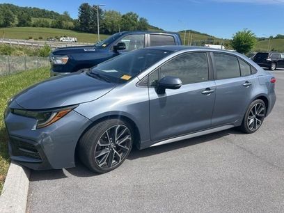 Used 2020 Toyota Corolla SE w/ SE Premium Package