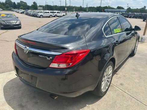 Used 2011 Buick Regal CXL Turbo w/ TO2 Preferred Equipment Group FWD image 5