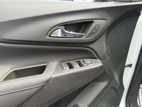 Certified 2023 Chevrolet Equinox RS w/ RS Leather Package image 19