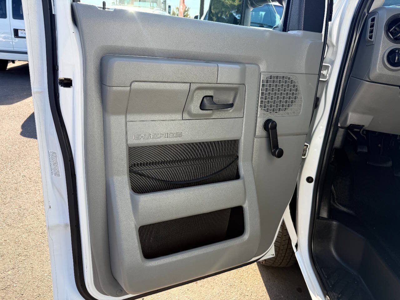 Used 2013 Ford E-350 and Econoline 350 Super Duty RWD image 49