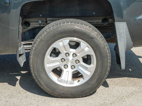 Used 2018 Chevrolet Silverado 1500 LT w/ All Star Edition AWD/4WD image 12
