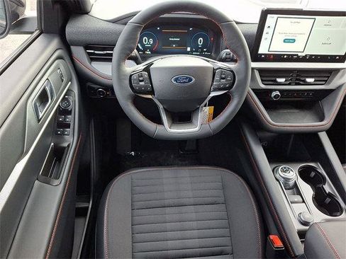 New 2026 Ford Explorer ST-Line image 7
