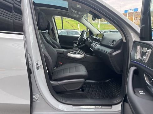 New 2026 Mercedes-Benz GLS 450 4MATIC image 28