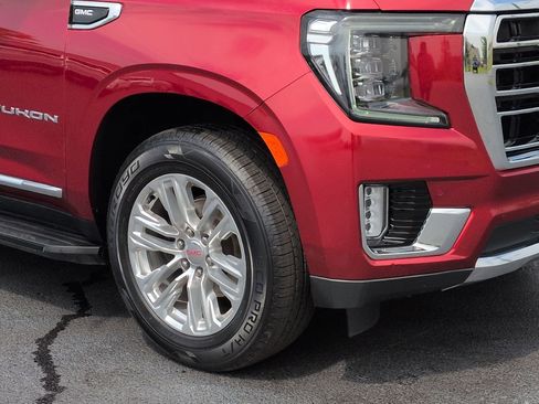 Used 2023 GMC Yukon SLT w/ SLT Premium Package RWD image 9