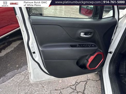 Used 2023 Jeep Renegade Trailhawk image 14