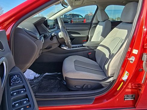Used 2021 Hyundai Sonata SEL w/ Convenience Package image 13