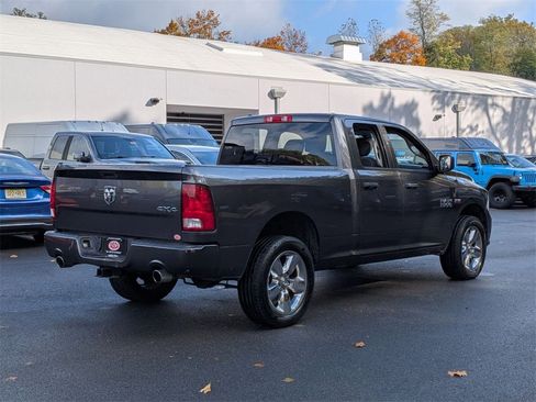 Used 2018 RAM 1500 Express w/ Express Value Package image 3