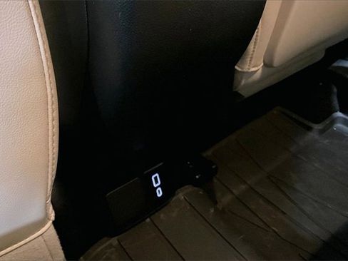 Used 2021 Buick Encore GX Select image 26