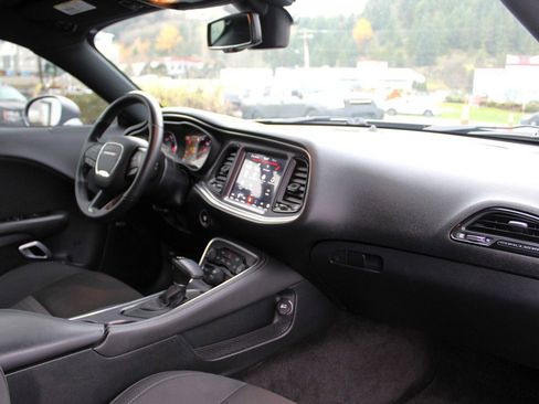 Used 2018 Dodge Challenger R/T Scat Pack image 18