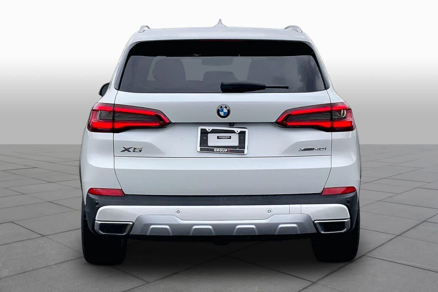 Used 2019 BMW X5 xDrive40i w/ Luxury Seating Package AWD/4WD image 4