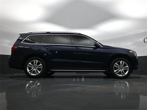 Used 2017 Mercedes-Benz GLS 450 4MATIC image 21