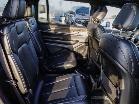 Certified 2024 Jeep Grand Cherokee L Limited w/ Luxury Tech Group II image 53