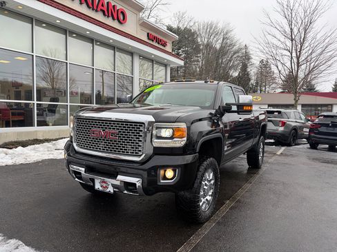 Used 2016 GMC Sierra 2500 Denali w/ Duramax Plus Package image 2