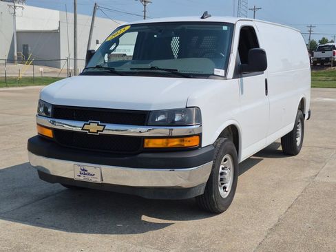 Certified 2025 Chevrolet Express 2500 w/ Driver Convenience Package RWD image 3