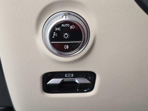 Certified 2022 Mercedes-Benz C 300 4MATIC Sedan image 26