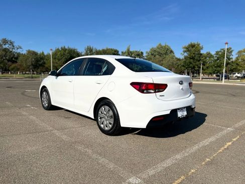 Used 2018 Kia Rio S image 7