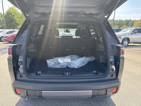 New 2026 Jeep Cherokee Limited AWD/4WD image 18