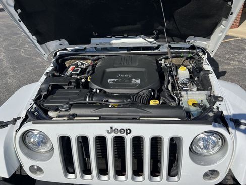Used 2018 Jeep Wrangler Unlimited Sahara w/ Max Tow Package image 46