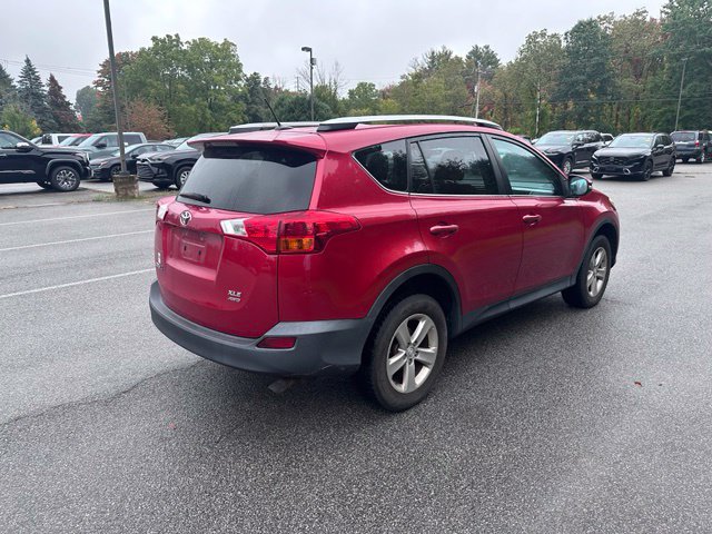Used 2014 Toyota RAV4 XLE AWD/4WD image 3
