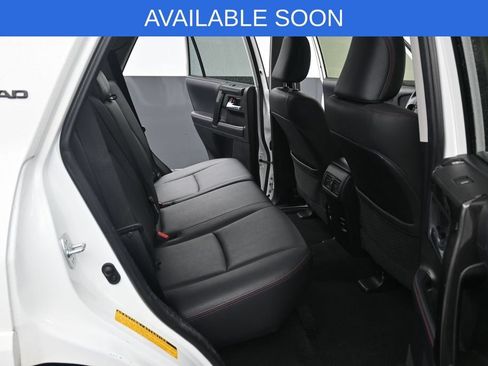 Used 2019 Toyota 4Runner TRD Off-Road Premium AWD/4WD image 33