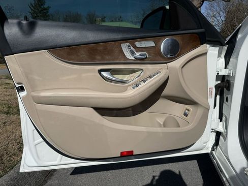 Used 2015 Mercedes-Benz C 300 4MATIC Sedan image 14