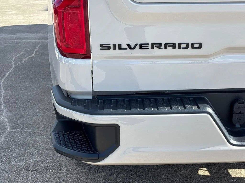 New 2026 Chevrolet Silverado 1500 RST w/ LPO, Dark Essentials Package RWD image 14