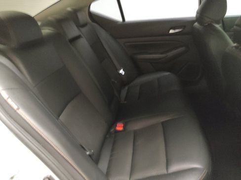Used 2020 Nissan Altima 2.5 SR FWD image 19