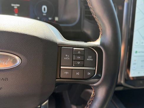 Certified 2022 Ford Expedition Platinum image 36