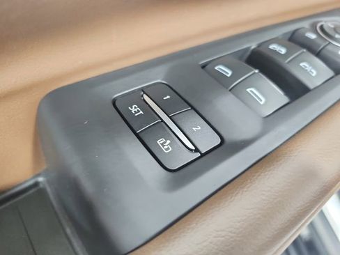 Used 2021 Chevrolet Tahoe High Country w/ Premium Package AWD/4WD image 21