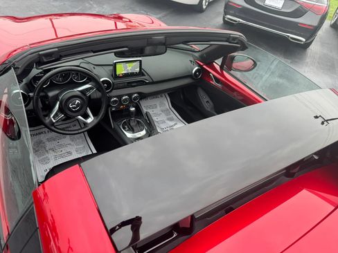 Used 2017 MAZDA MX-5 Miata RF Grand Touring RWD image 23