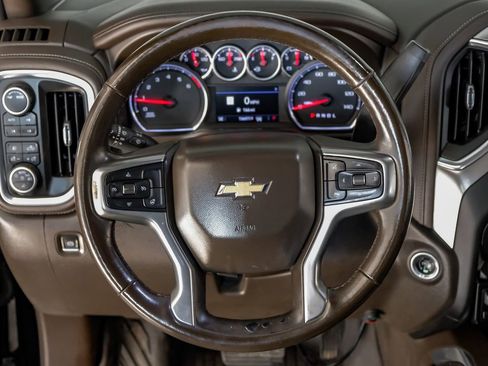 Used 2020 Chevrolet Silverado 2500 LTZ AWD/4WD image 15