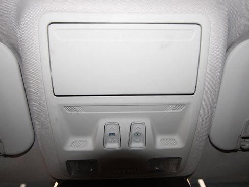 Used 2026 Ford Escape SE w/ PHEV Premium Package image 19