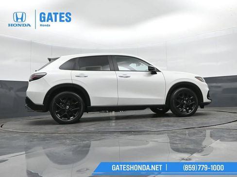 Certified 2024 Honda HR-V Sport image 35