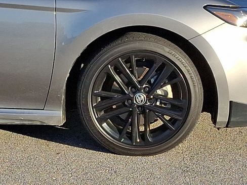 Used 2025 Toyota Camry SE image 8