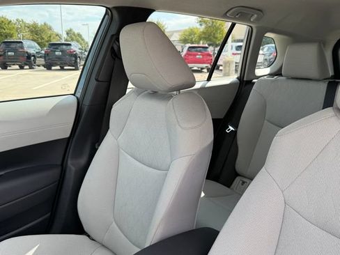 Used 2026 Toyota Corolla Cross L FWD image 14