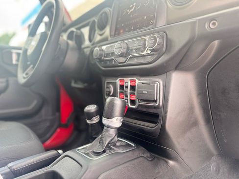 Used 2023 Jeep Wrangler Unlimited w/ Cold Weather Group AWD/4WD image 56