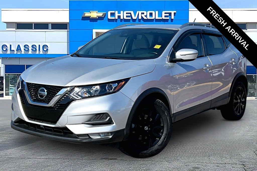 Used 2020 Nissan Rogue Sport SV w/ All-Weather Package FWD image 2