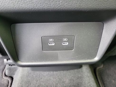 Used 2025 Nissan Rogue SL image 14