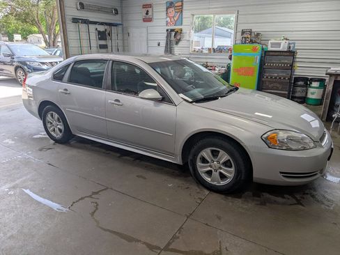 Used 2016 Chevrolet Impala Limited LS image 3