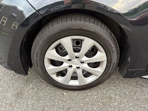 Used 2023 Toyota Corolla LE FWD image 16