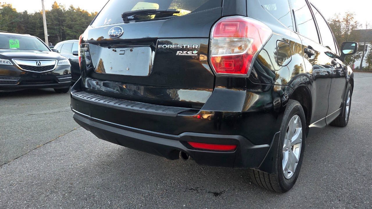 Used 2014 Subaru Forester 2.5i Premium w/ All-Weather Package AWD/4WD image 12