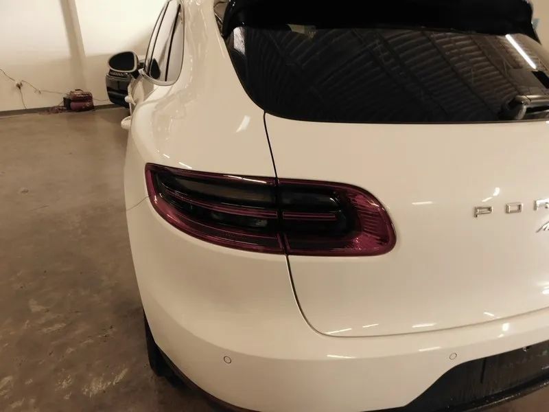 Used 2018 Porsche Macan AWD/4WD image 21