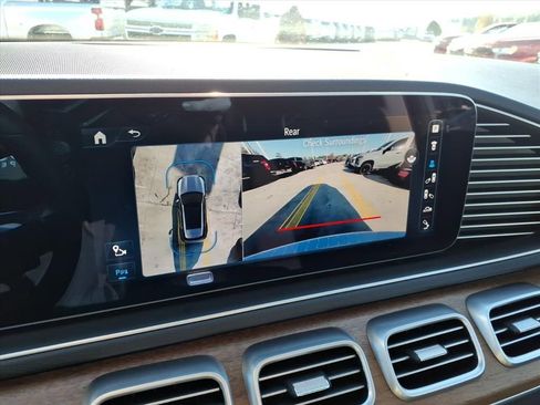 Used 2024 Mercedes-Benz GLE 350 GLE 350 w/ Winter Package image 25